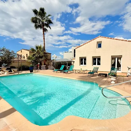 Provencale Avec Piscine Et Sauna *
